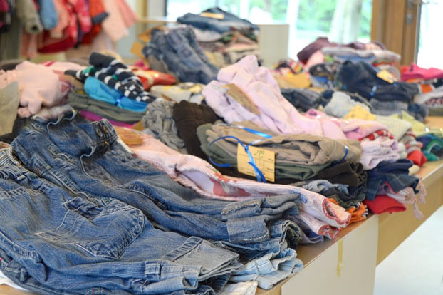 Used Clothing Supplier  Recycled Used clothes for Industrial use